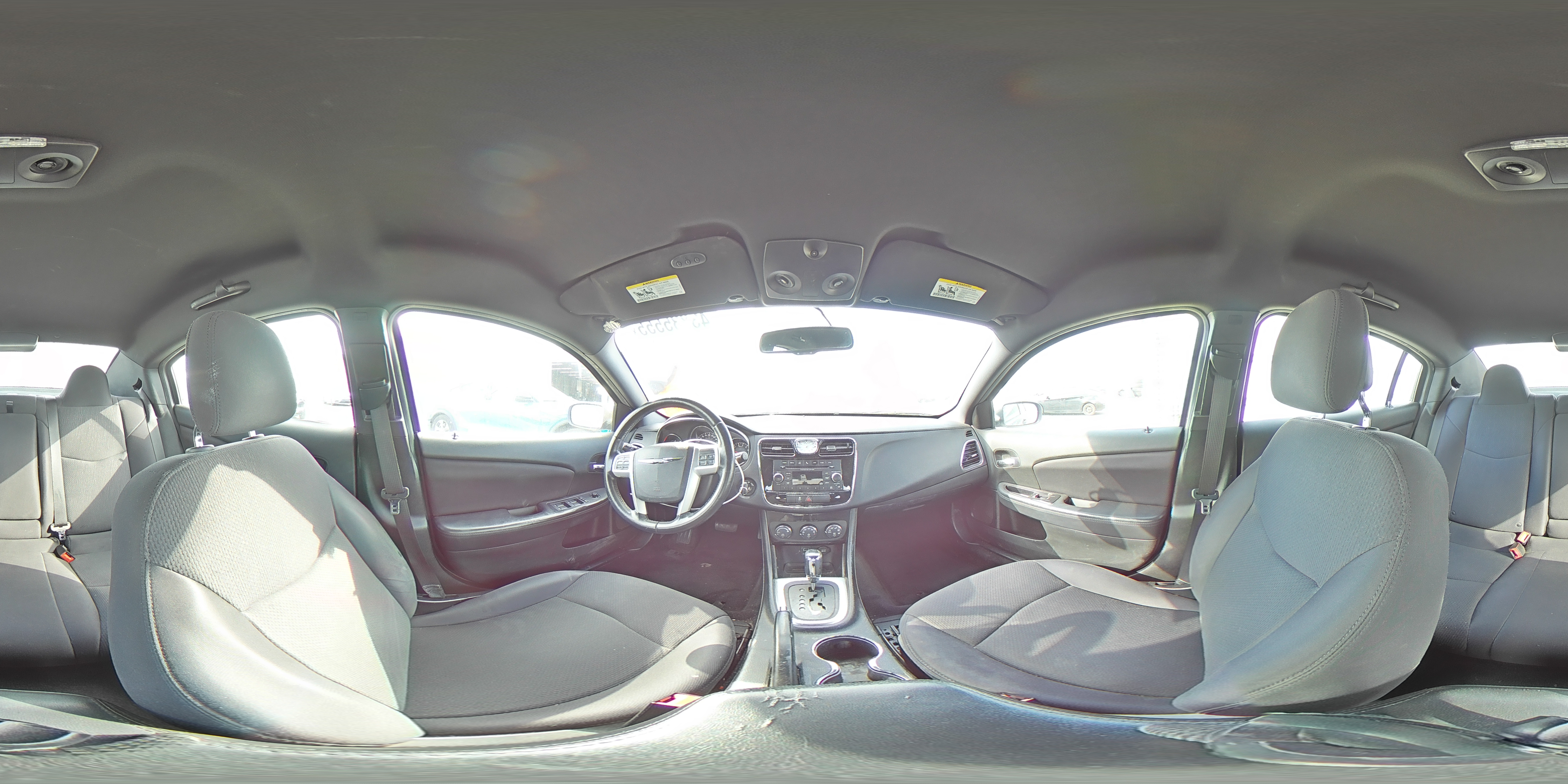 2014 Chrysler 200 - Image 13