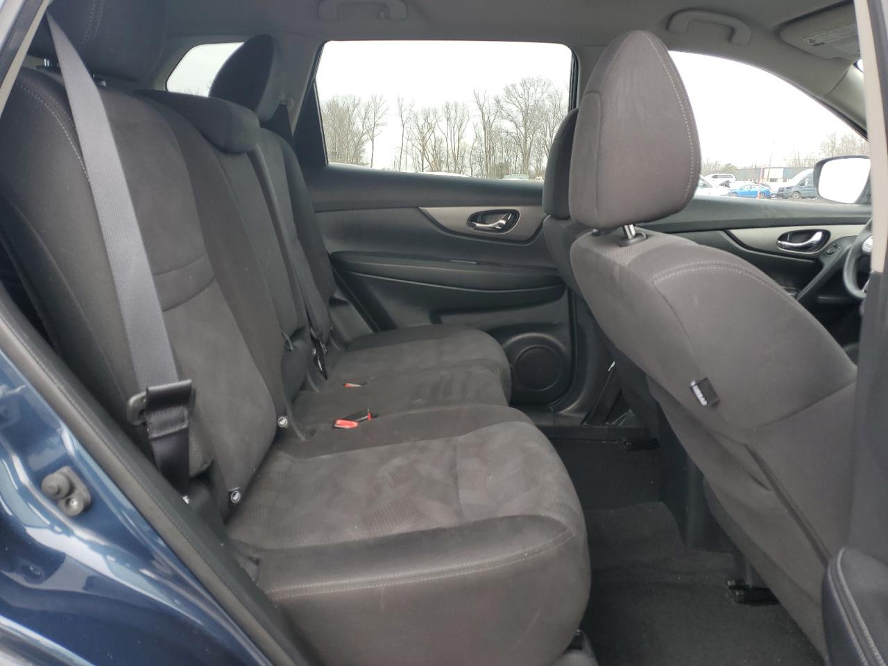 2016 Nissan Rogue - Image 12