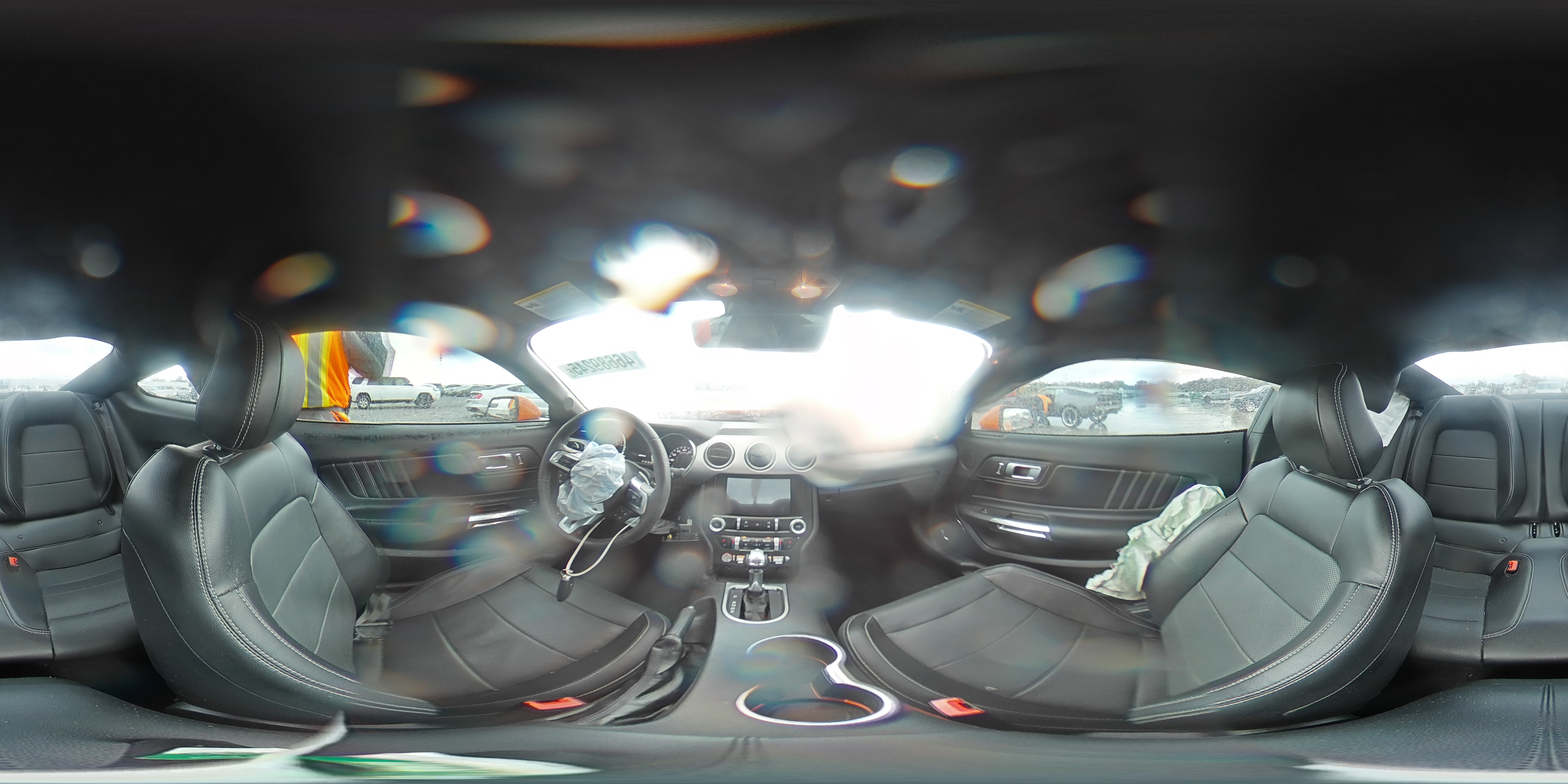 2020 Ford Mustang - Image 13