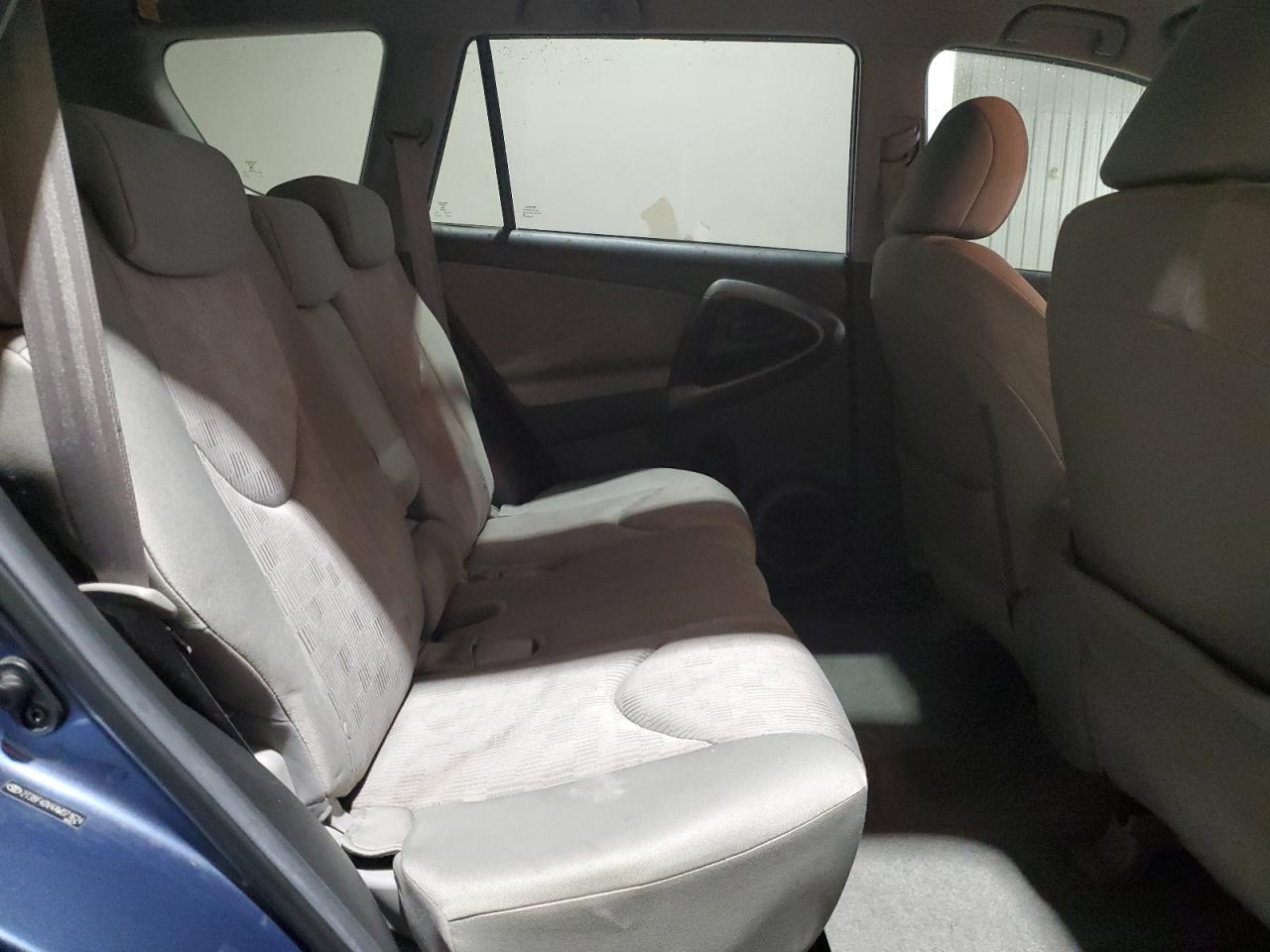 2010 Toyota RAV 4 - Image 10