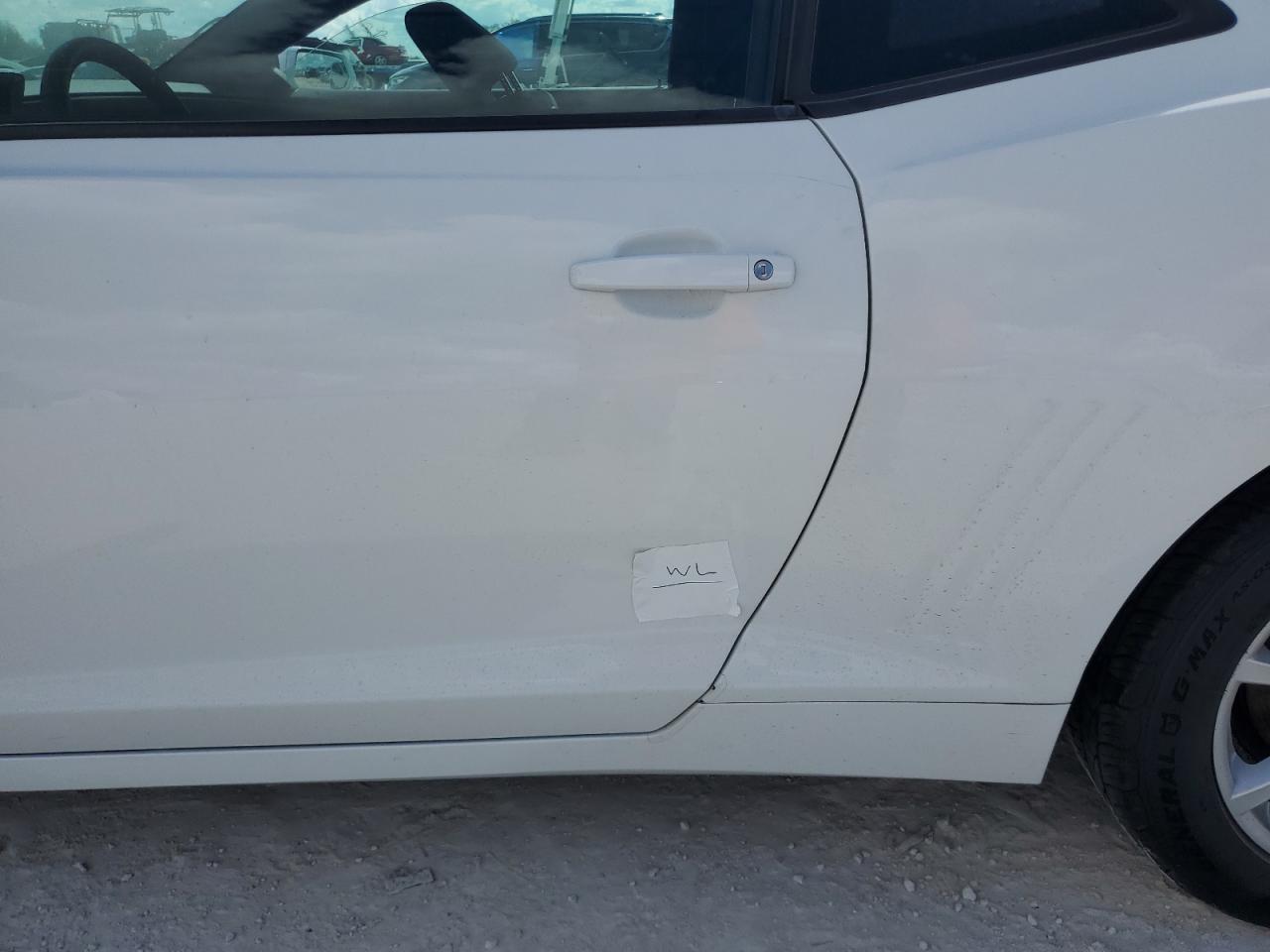 2014 Chevrolet Camaro - Image 12