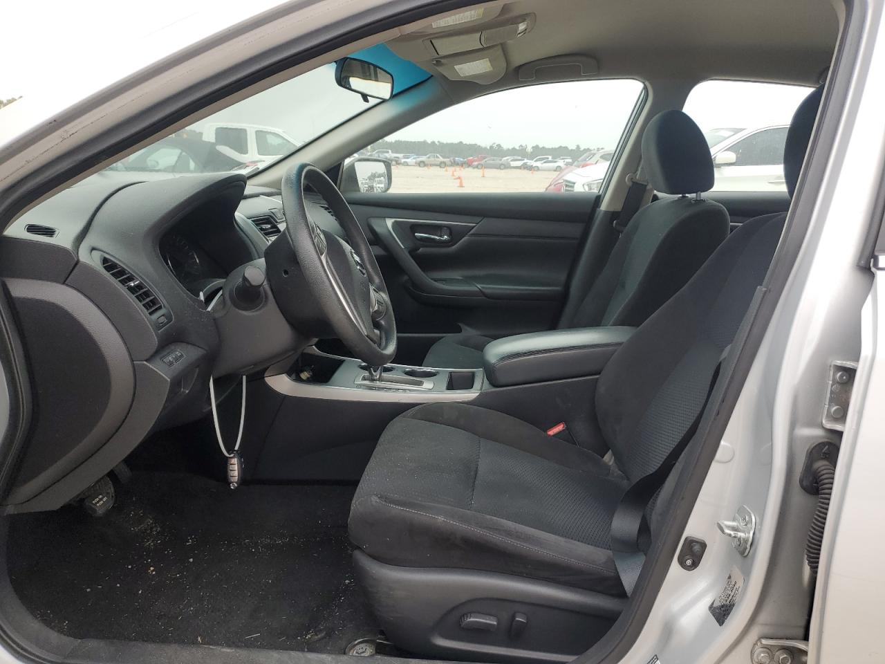 2015 Nissan Altima - Image 7