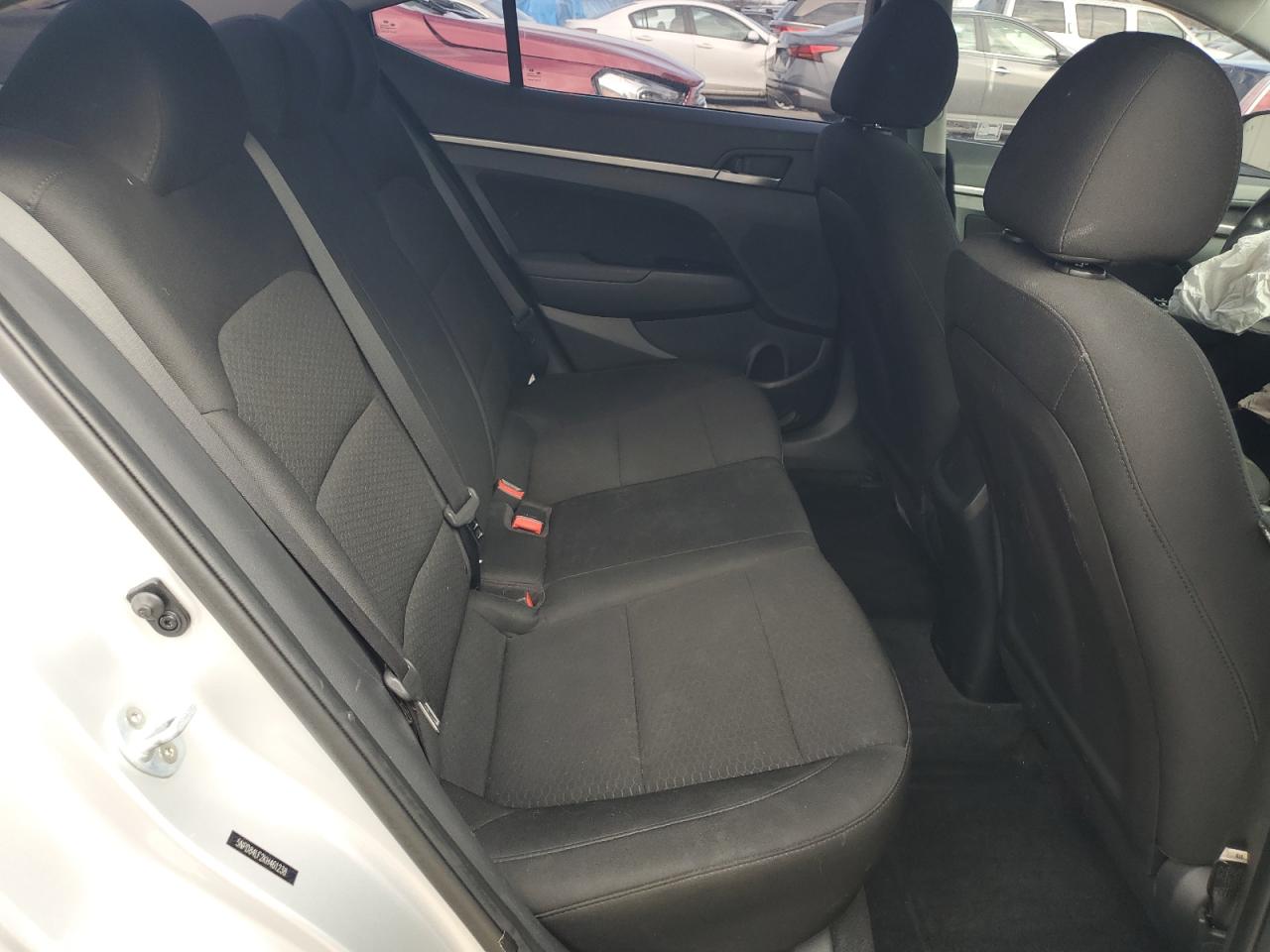 2019 Hyundai Elantra - Image 10