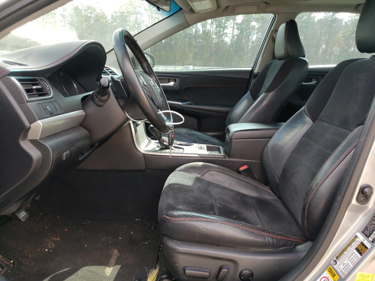 2015 Toyota Camry - Image 7