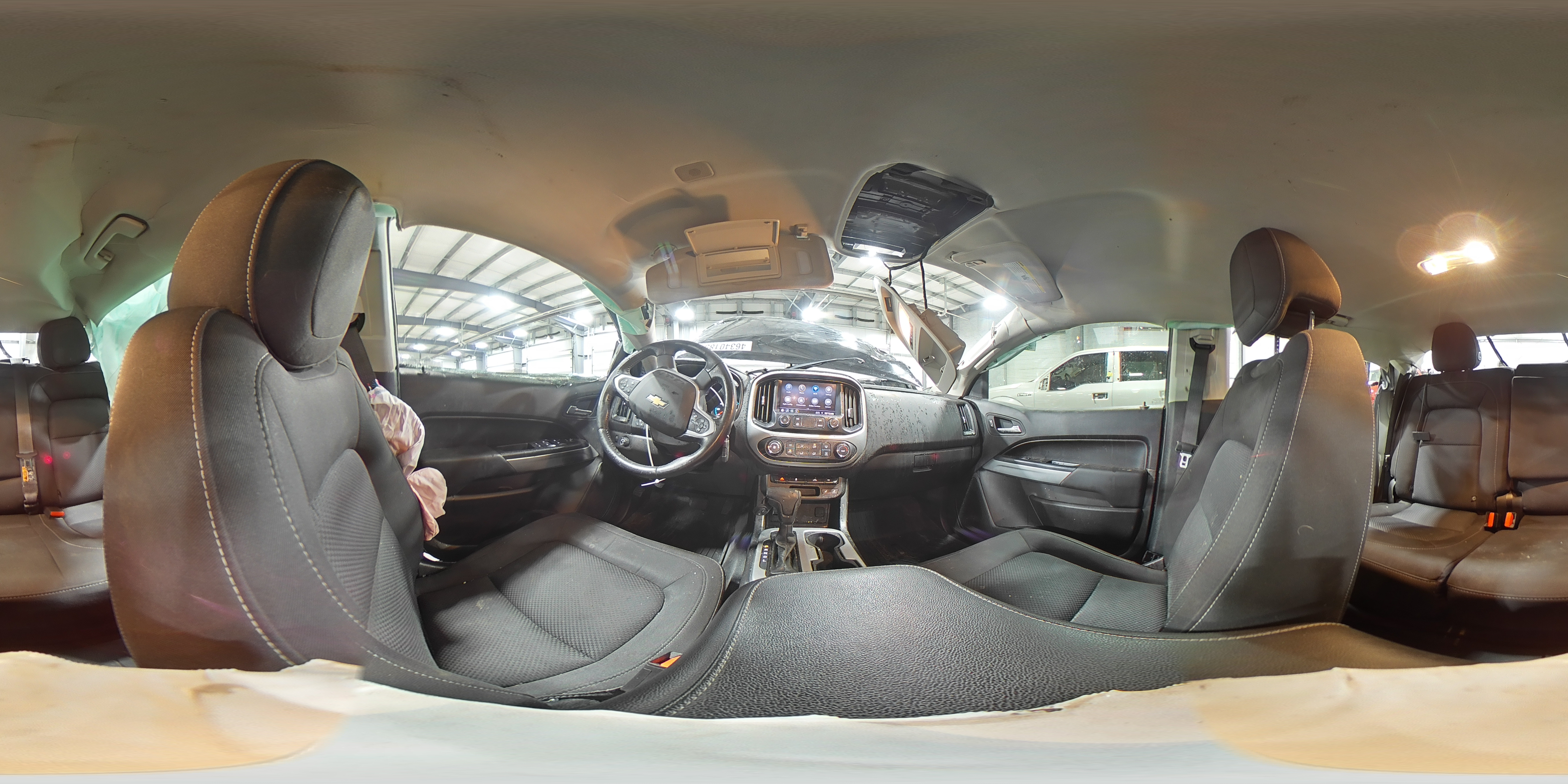 2021 Chevrolet Colorado - Image 15