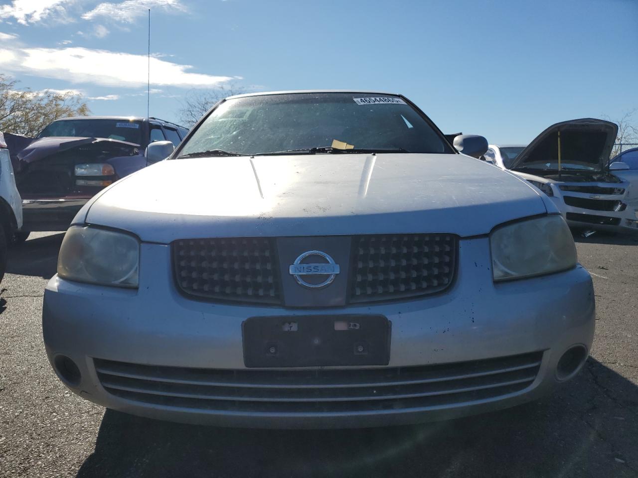 2004 Nissan Sentra - Image 5