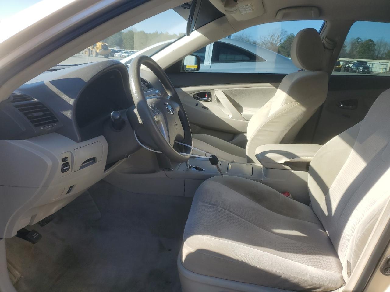 2010 Toyota Camry - Image 7