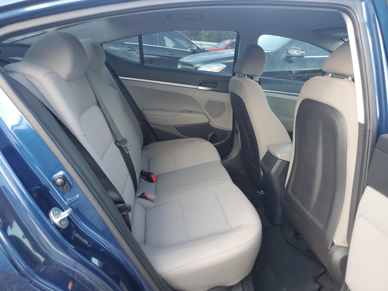 2020 Hyundai Elantra - Image 10