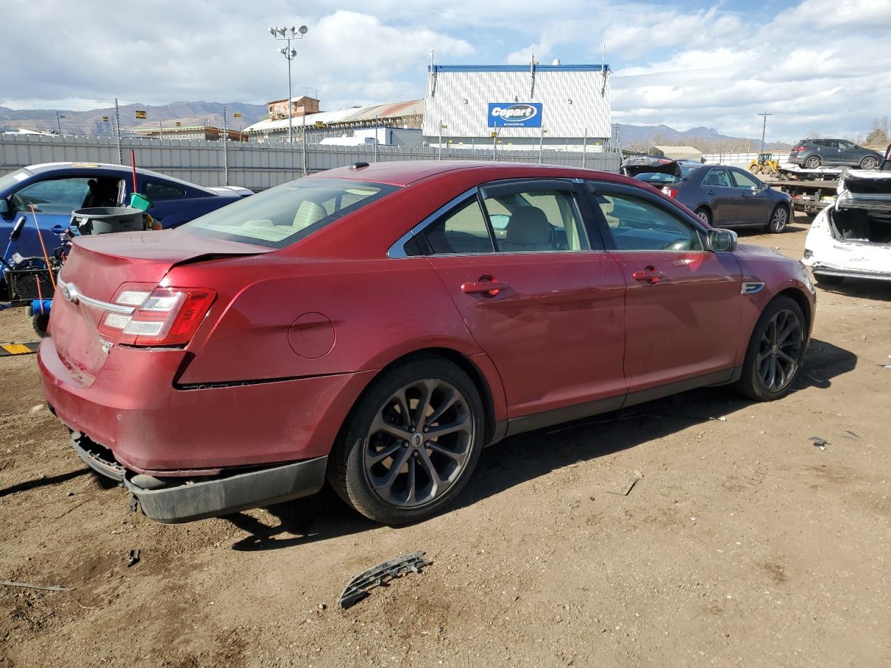 2014 Ford Taurus - Image 3
