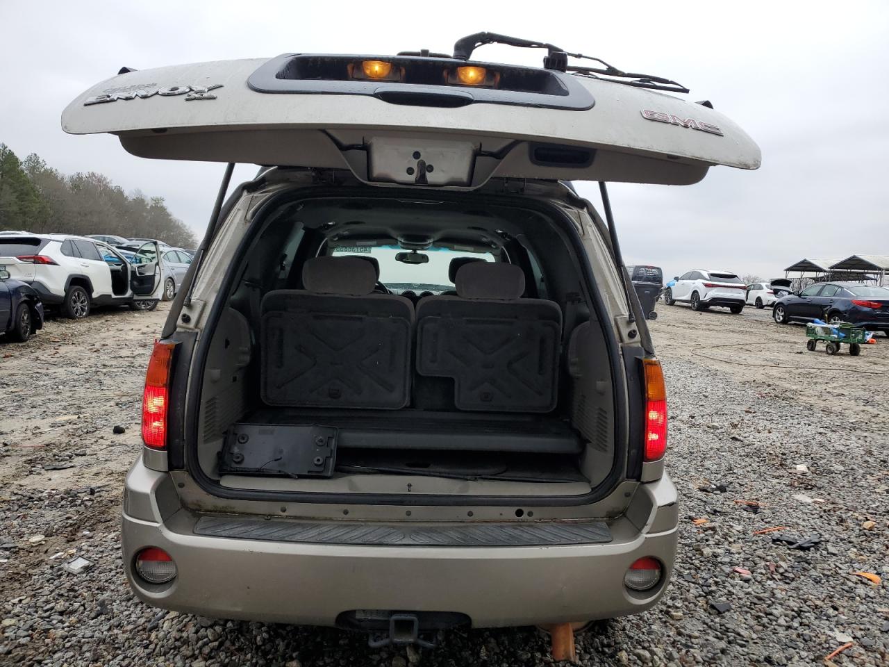 2003 GMC Envoy - Image 6