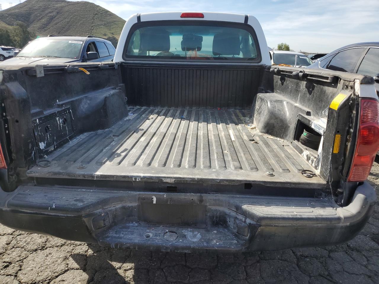 2013 Toyota Tacoma - Image 10