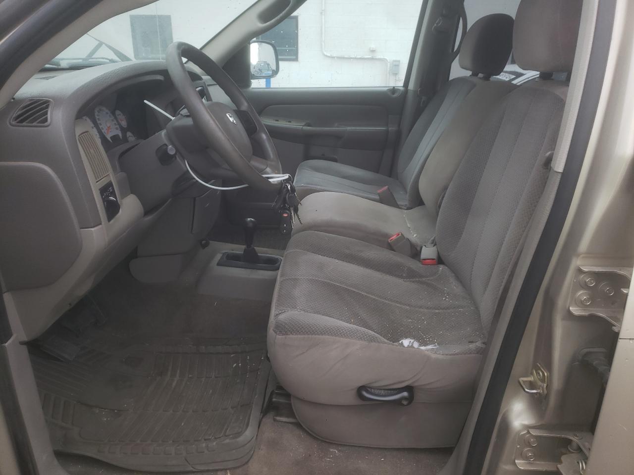 2005 Dodge RAM - Image 7