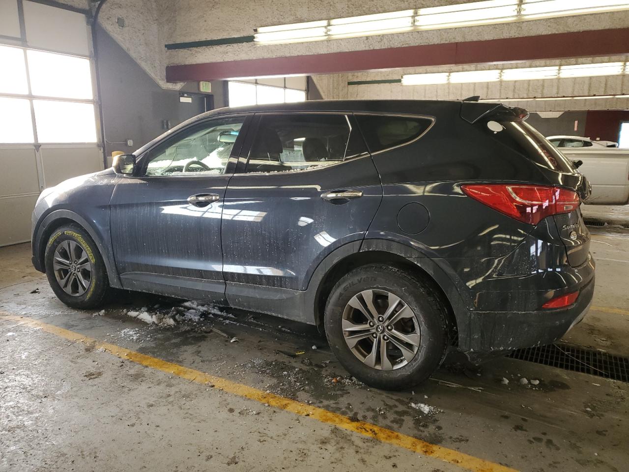 2014 Hyundai Santa Fe - Image 2