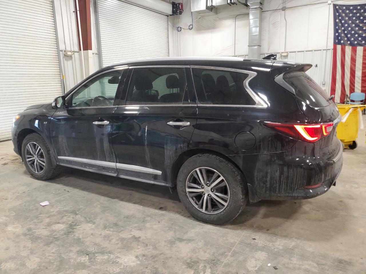 2017 Infiniti QX60 - Image 2