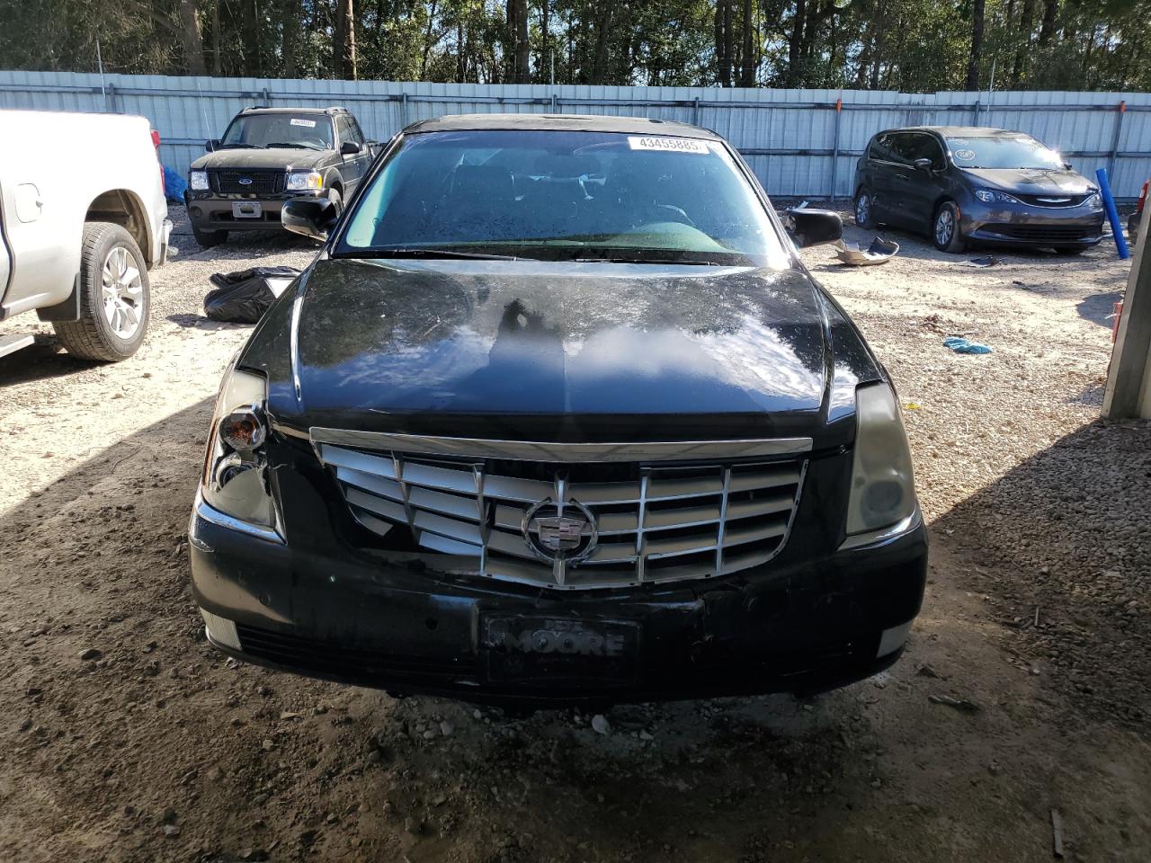 2011 Cadillac DTS - Image 5