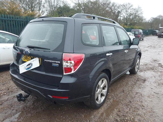 2010 SUBARU FORESTER X