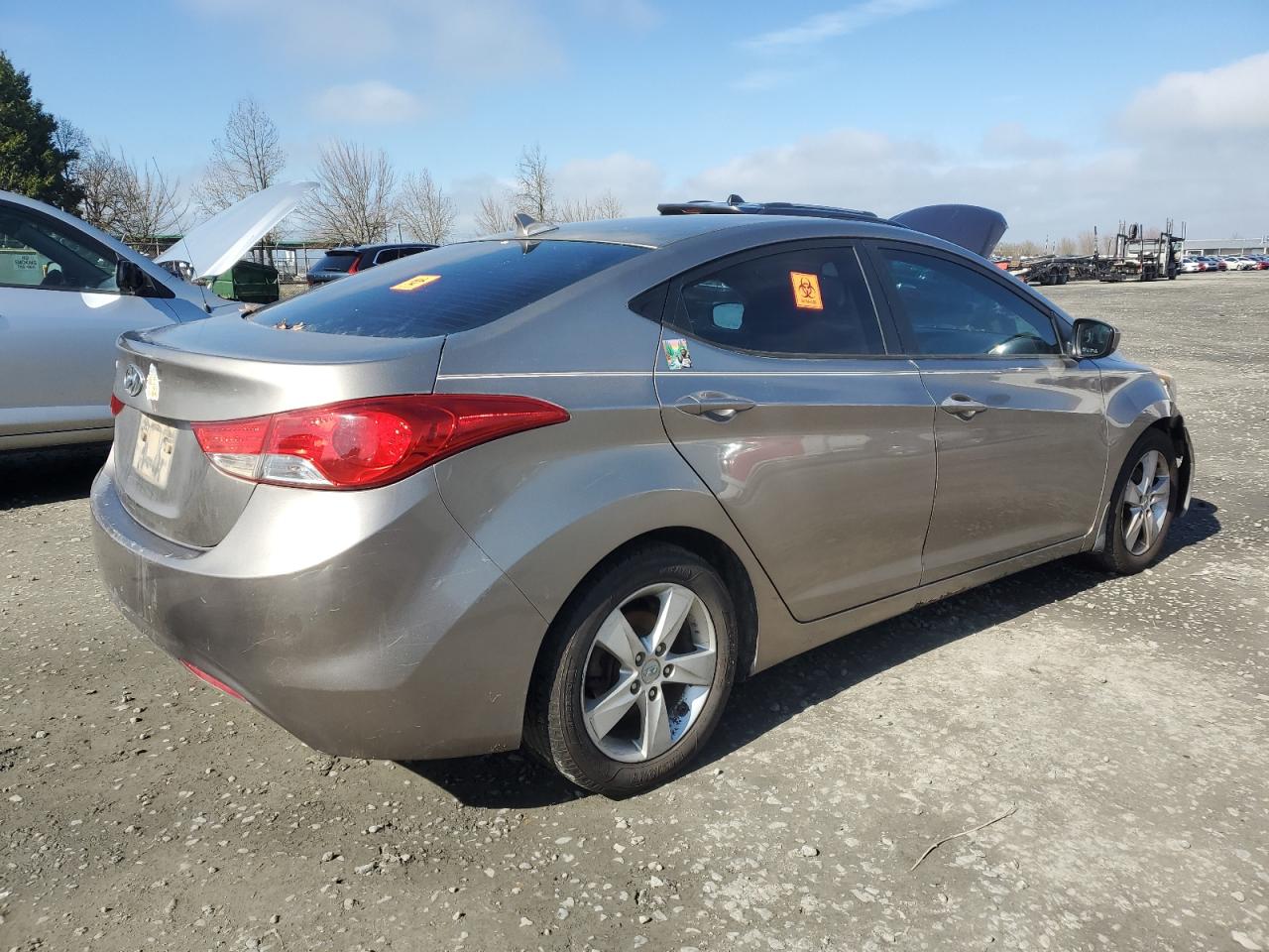 2013 Hyundai Elantra - Image 3