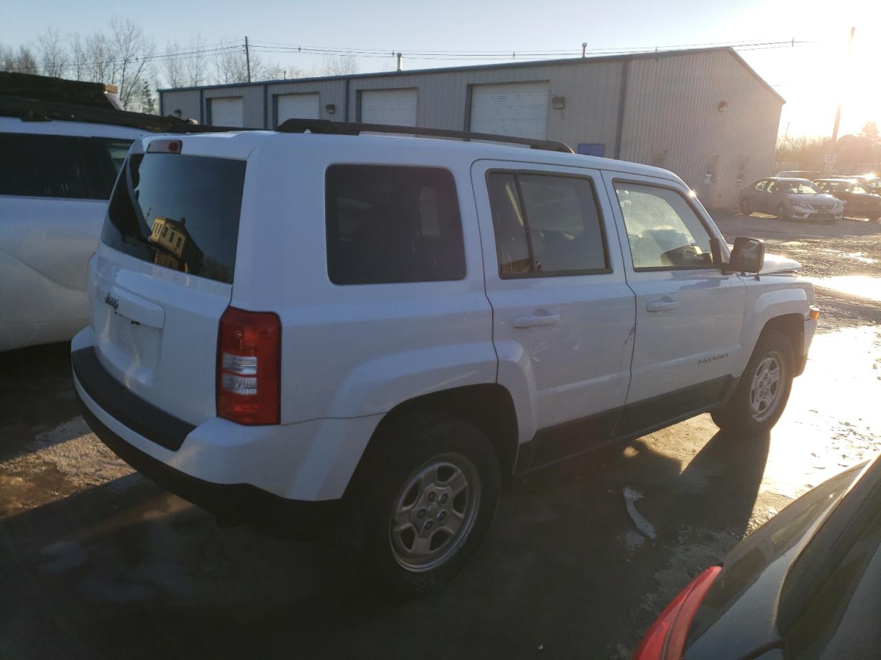 2015 Jeep Liberty (Patriot) - Image 3