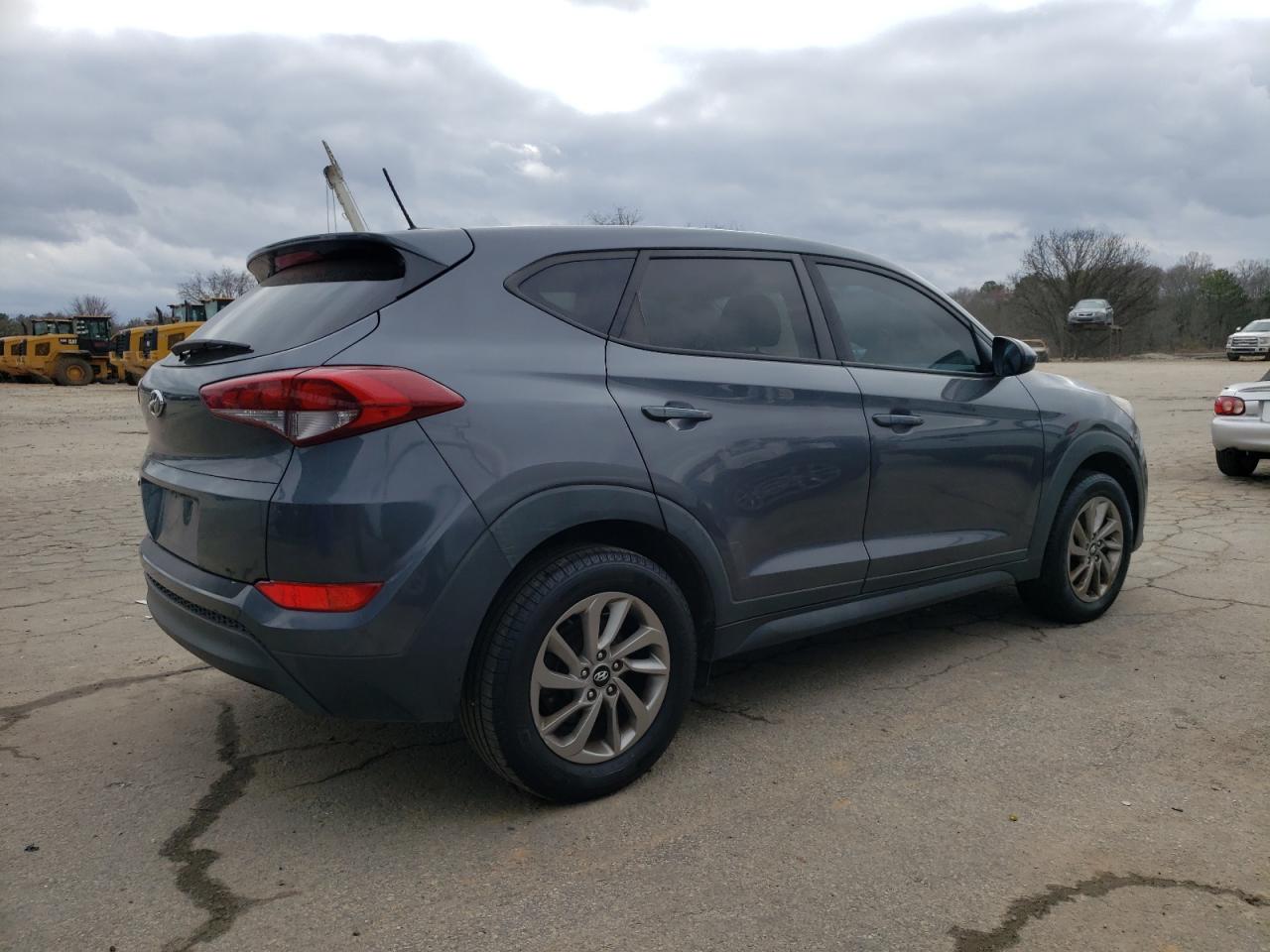 2017 Hyundai Tucson - Image 3