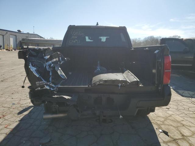 TOYOTA TACOMA 2024 Чорний