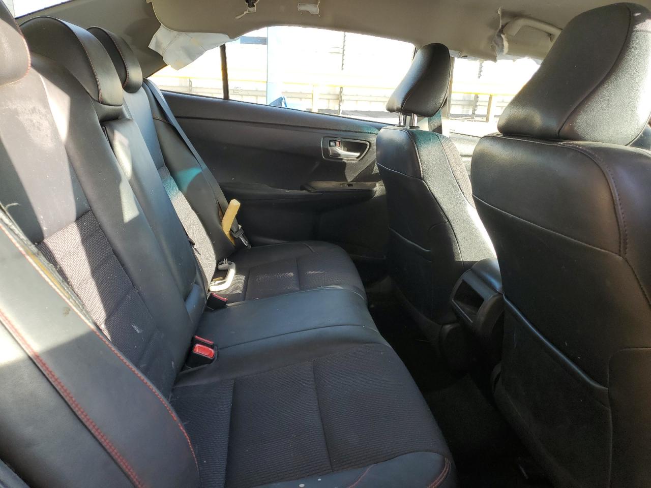 2016 Toyota Camry - Image 10