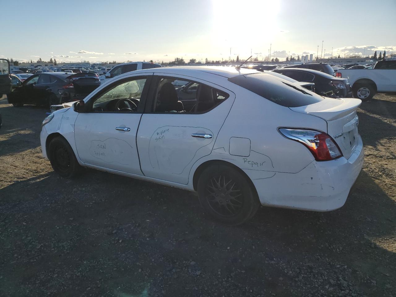 2018 Nissan Versa - Image 2