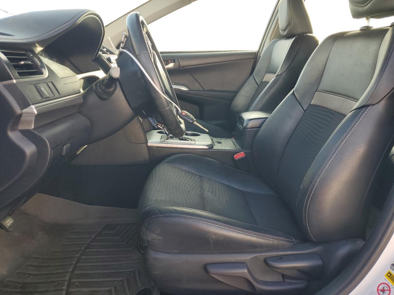 2012 Toyota Camry - Image 7