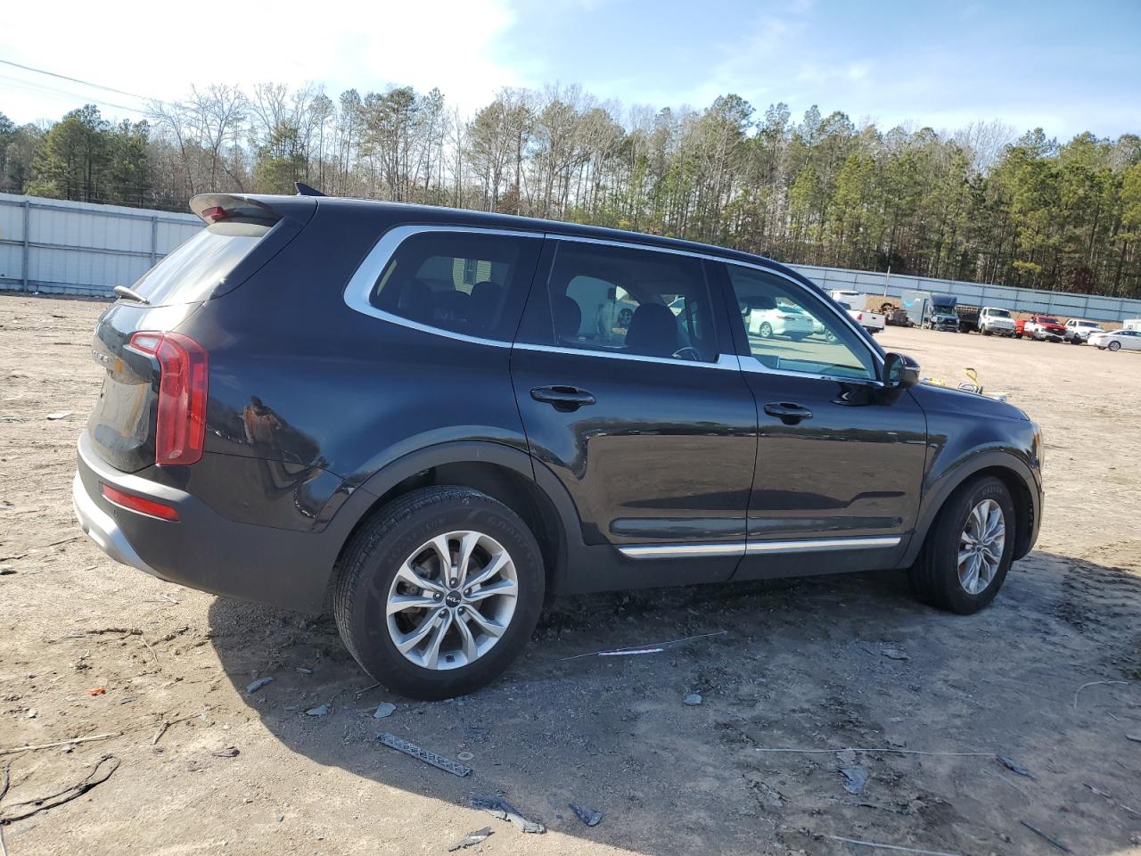 2022 Kia Telluride - Image 3