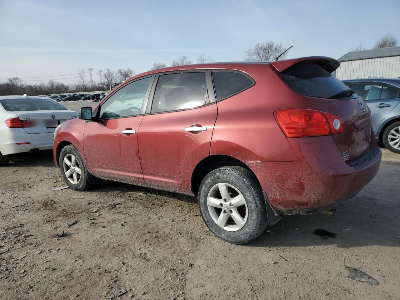 2010 Nissan Rogue - Image 2