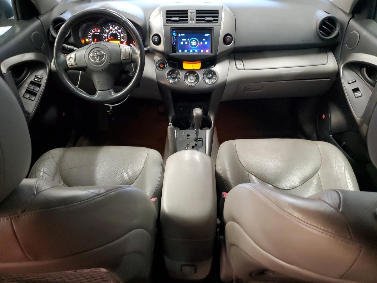 2010 Toyota RAV 4 - Image 8