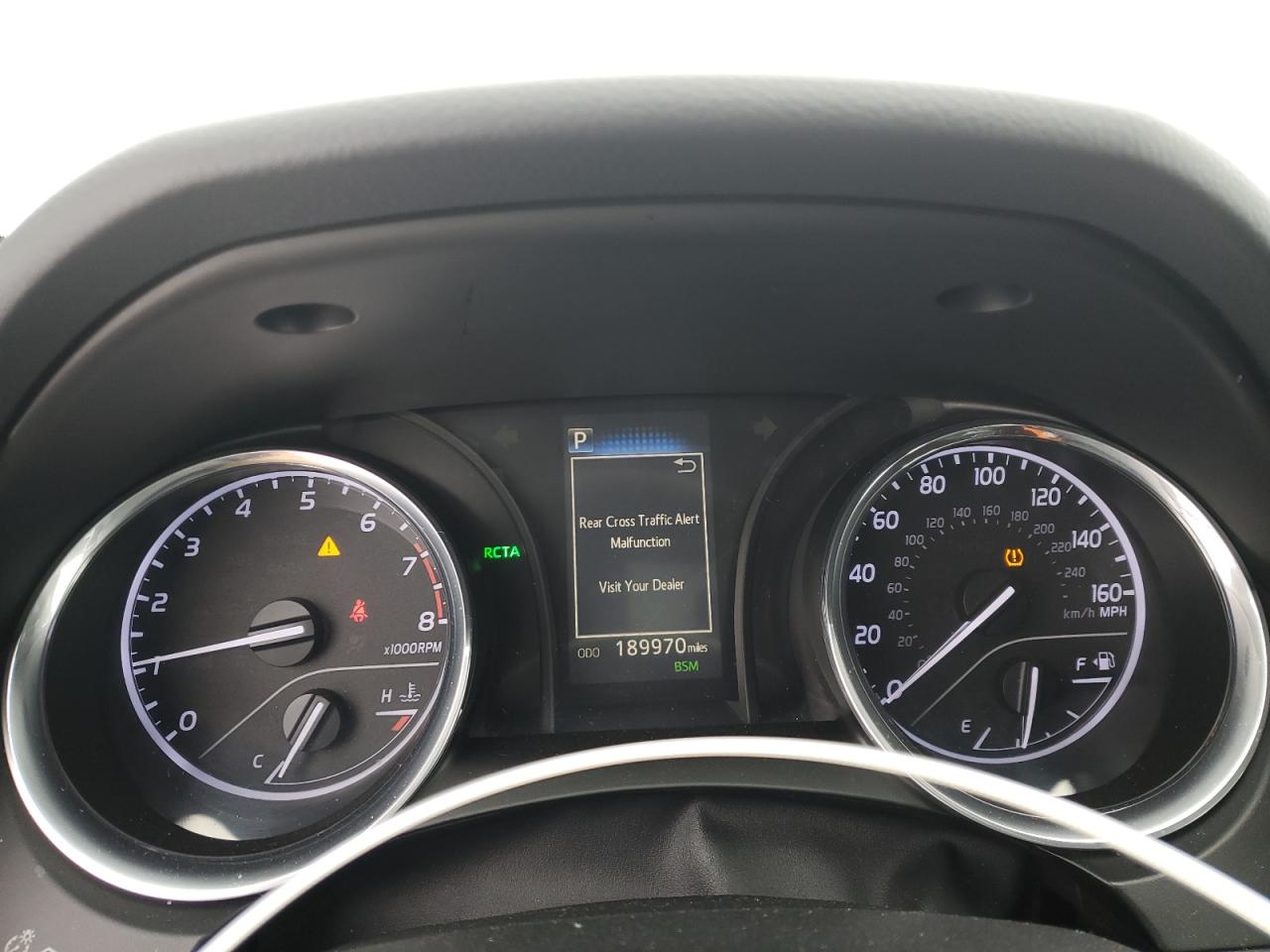 2019 Toyota Camry - Image 9