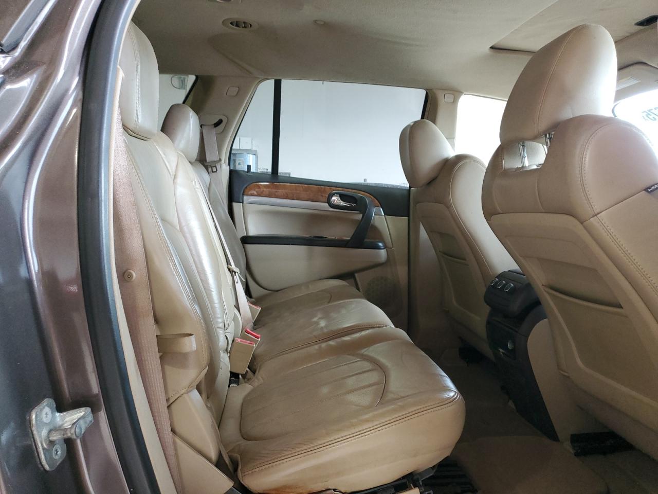2010 Buick Enclave - Image 11