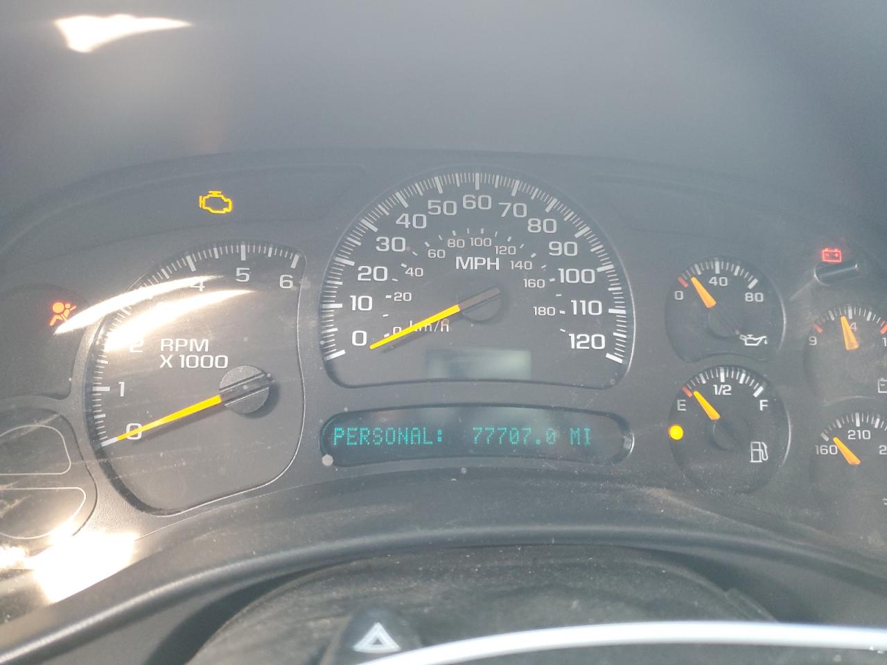 2003 Chevrolet Tahoe - Image 9