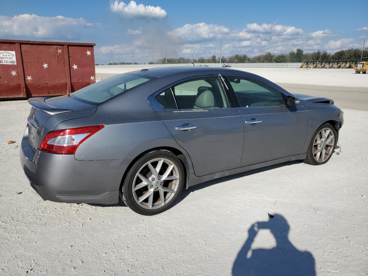 2009 Nissan Maxima - Image 3