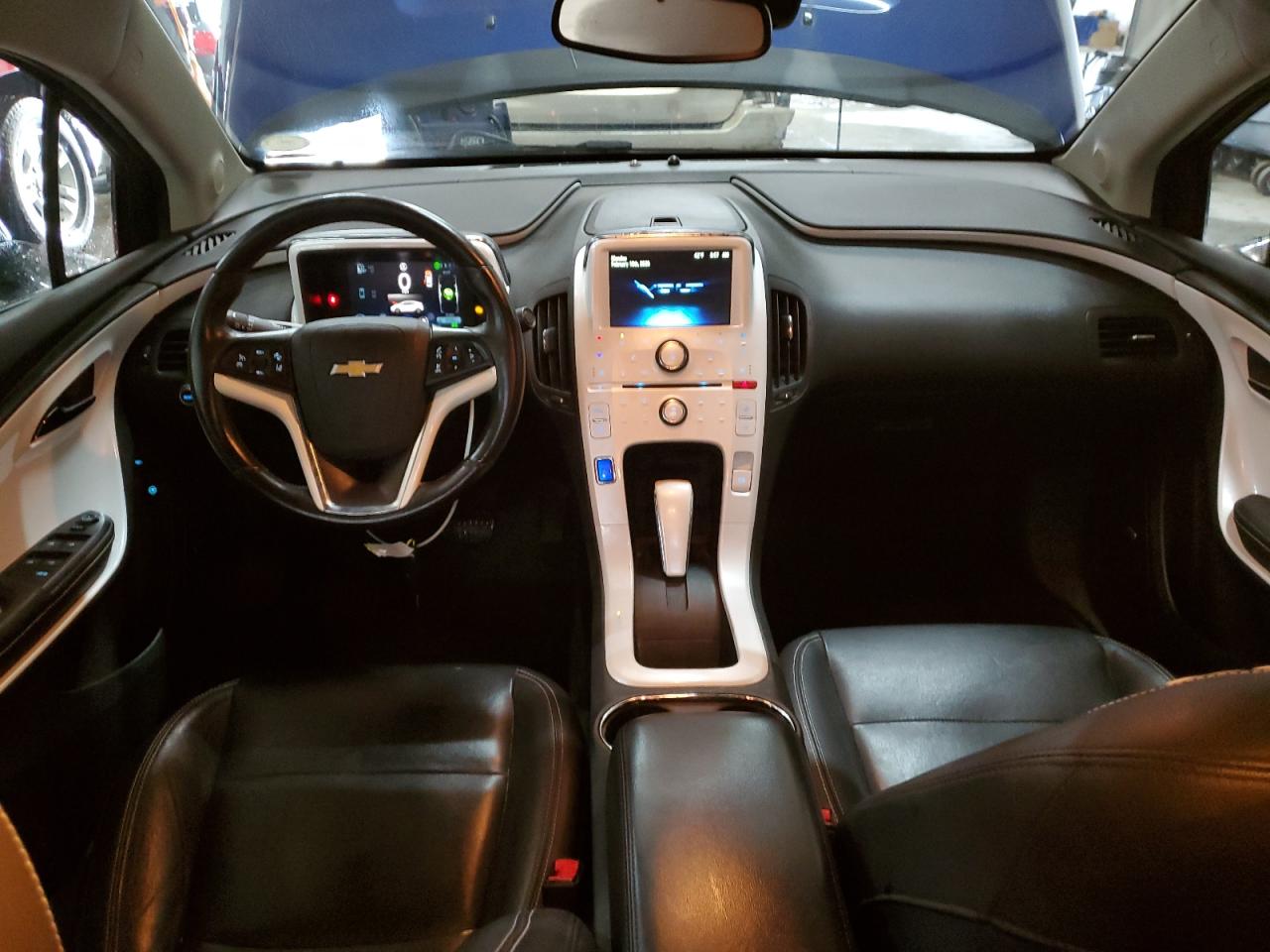2013 Chevrolet Volt - Image 8