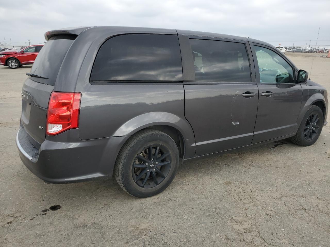 2020 Dodge Caravan - Image 3