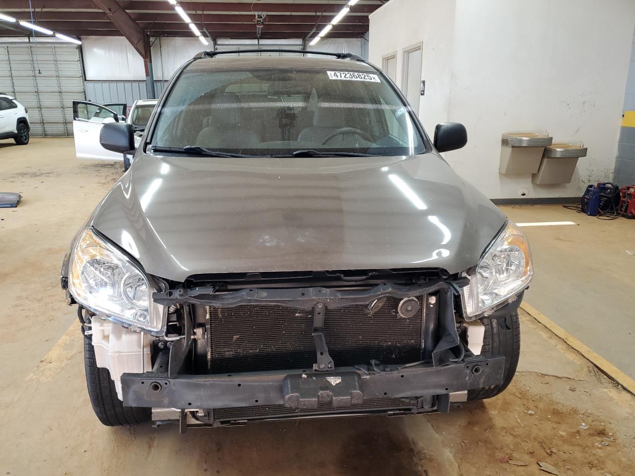 2011 Toyota RAV 4 - Image 5