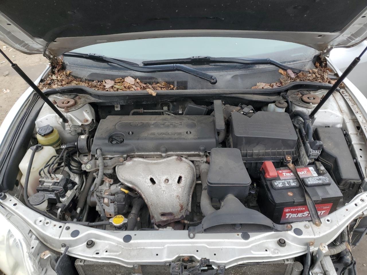2009 Toyota Camry - Image 11