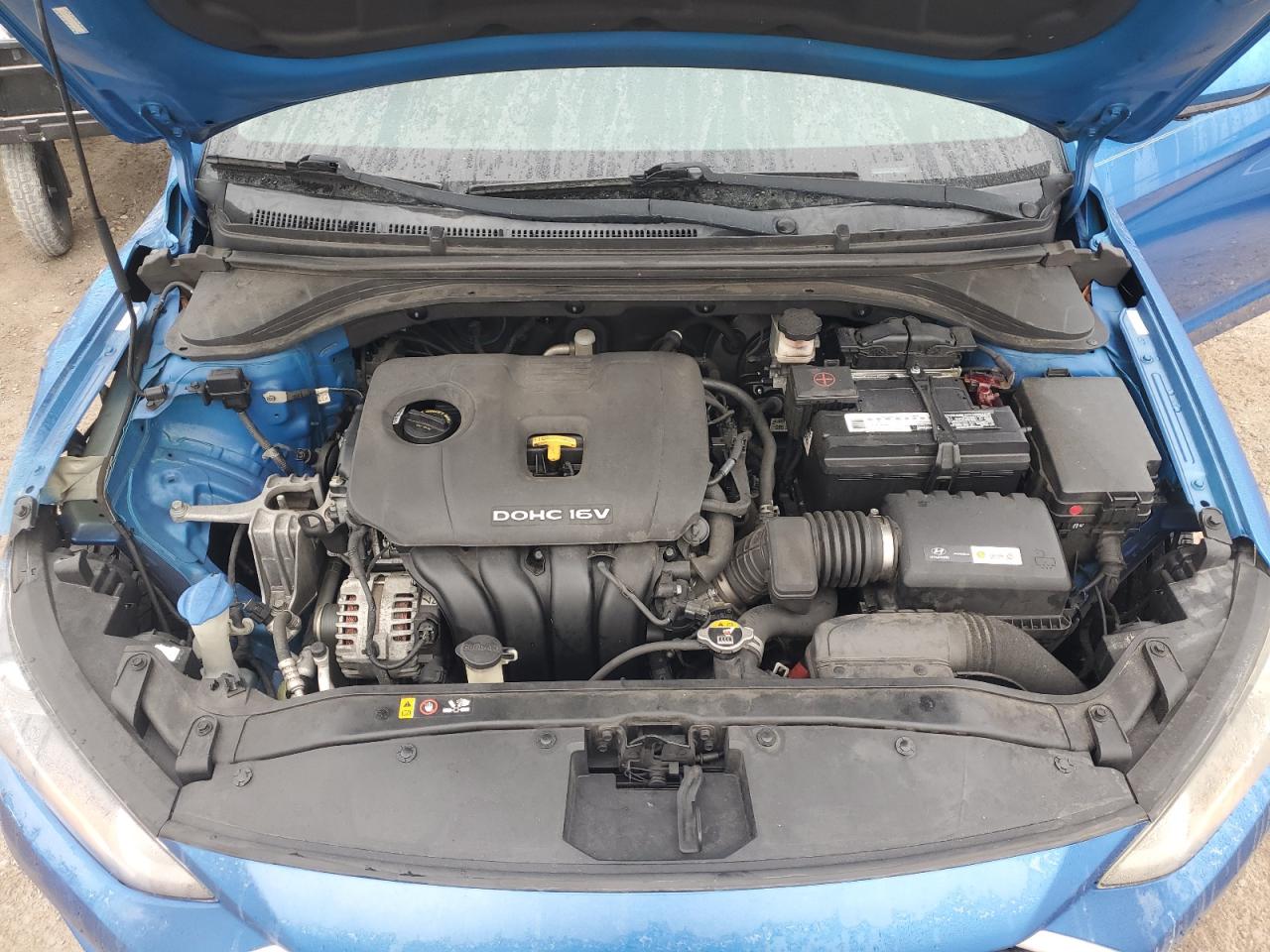 2017 Hyundai Elantra - Image 11