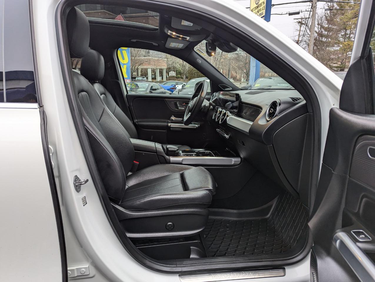 2021 Mercedes-Benz GLB - Image 5
