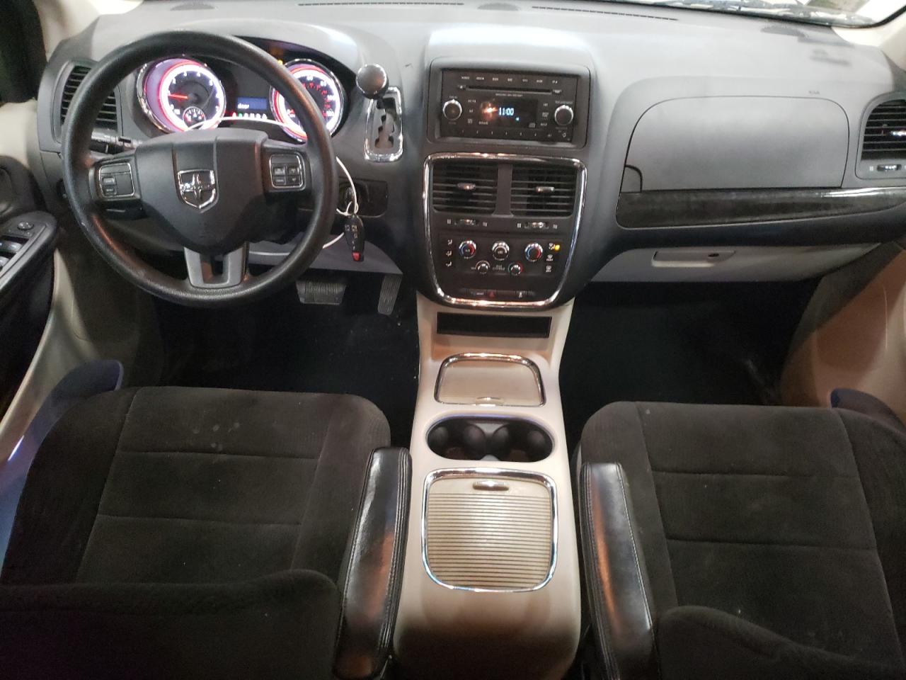 2013 Dodge Caravan - Image 8