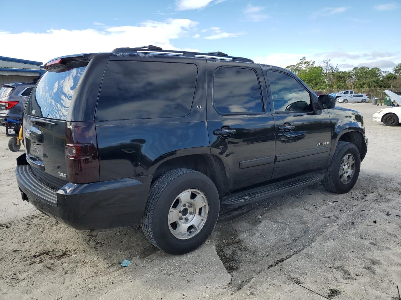 2008 Chevrolet Tahoe - Image 3