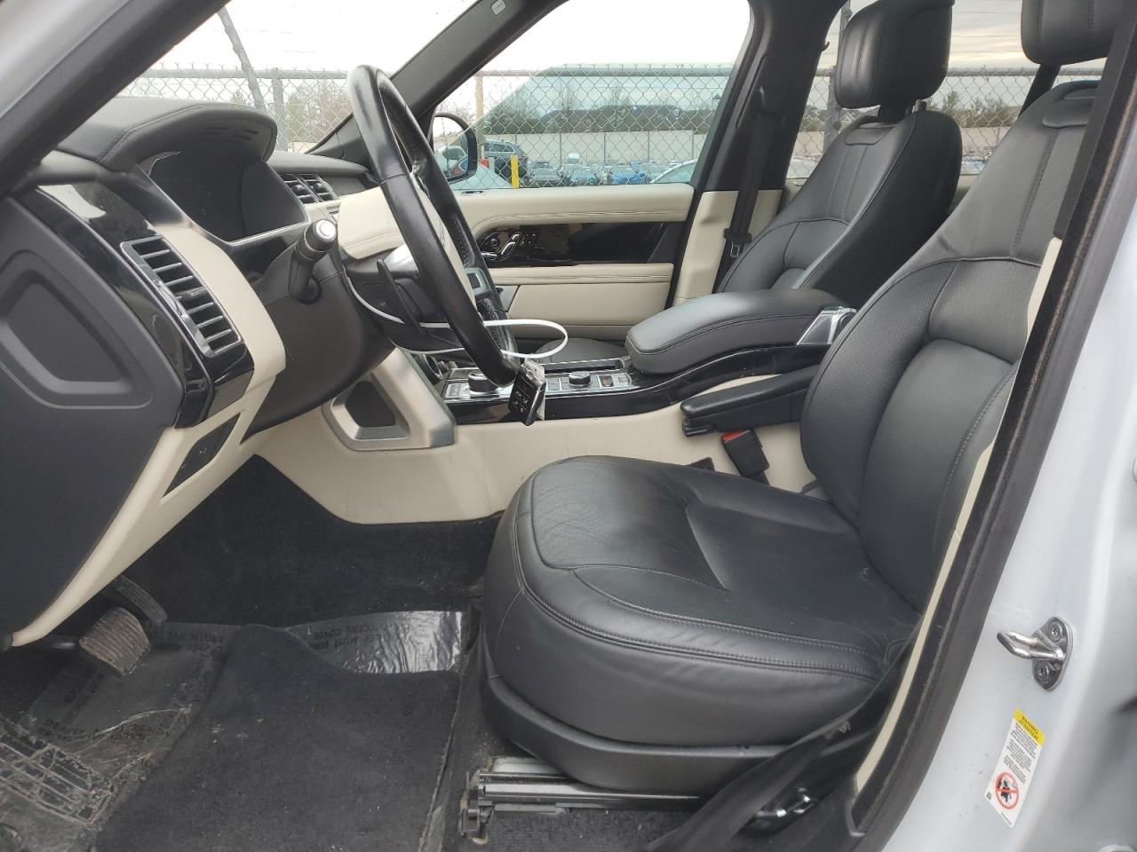 2019 Land Rover Range Rover - Image 7