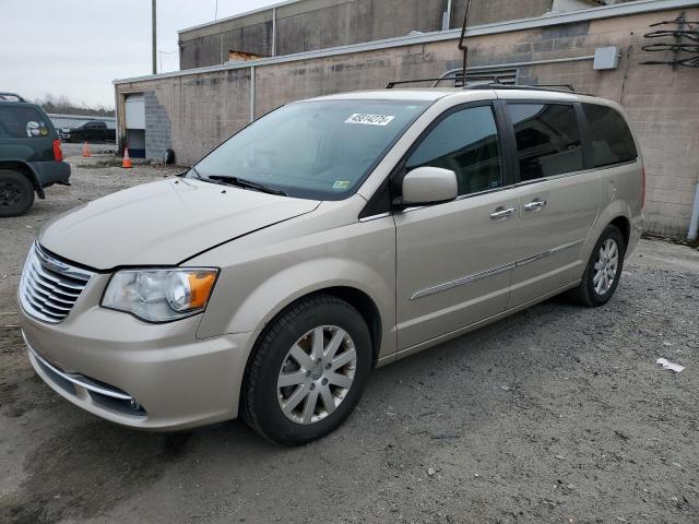 2016 Chrysler Town & Country Touring de vânzare în Fredericksburg, VA - Minor Dent/Scratches