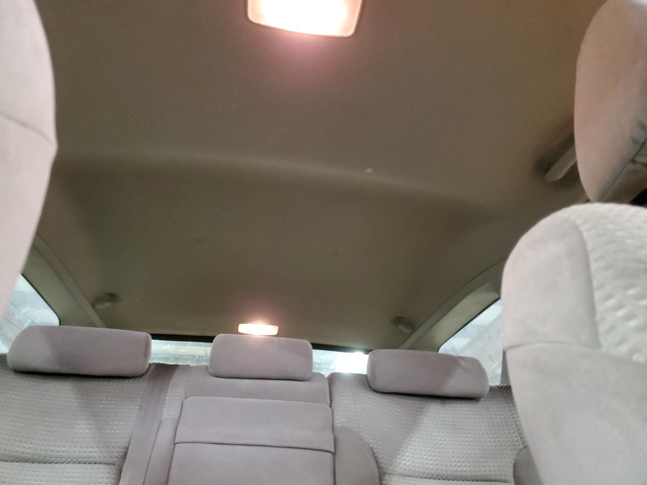 2005 Toyota 4Runner - Image 10