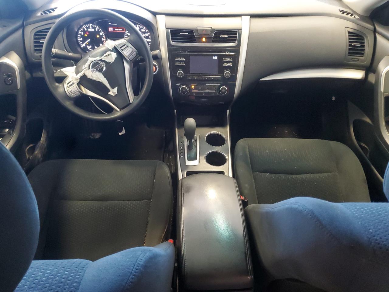 2015 Nissan Altima - Image 8