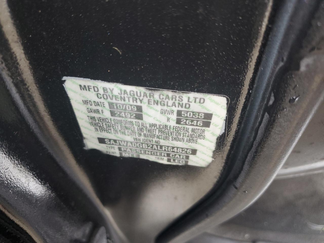 2010 Jaguar XF - Image 12