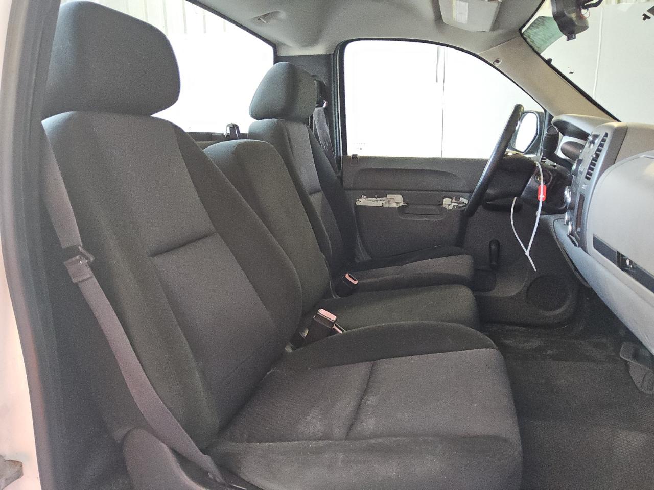 2013 Chevrolet Silverado - Image 10