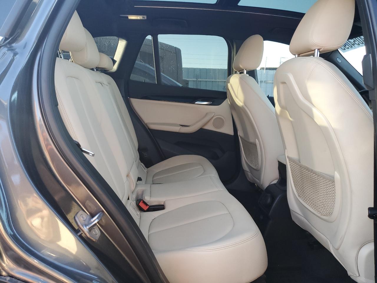 2016 BMW X1 - Image 12