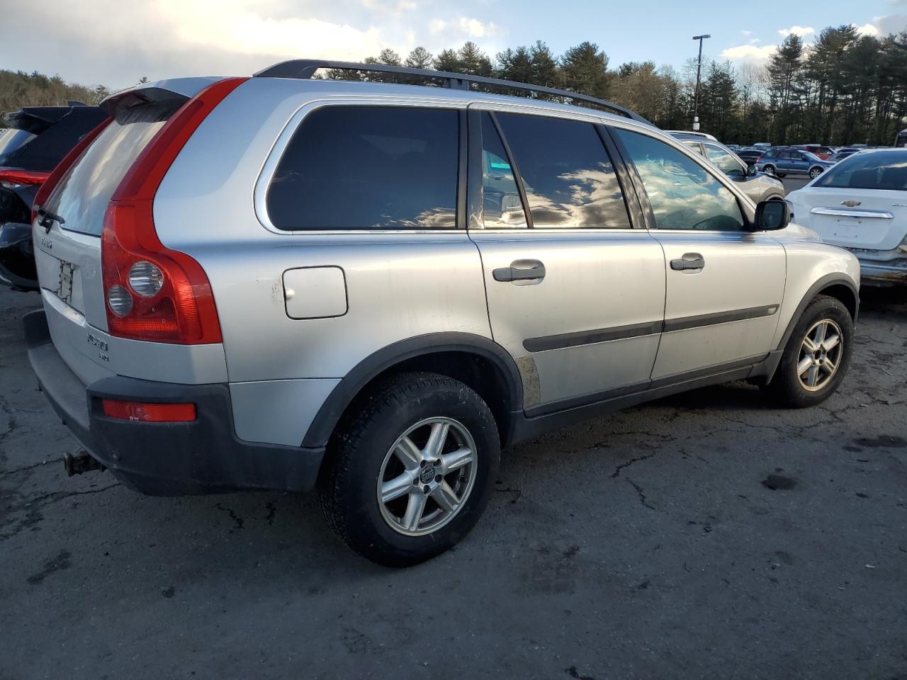 2003 Volvo XC90 - Image 3